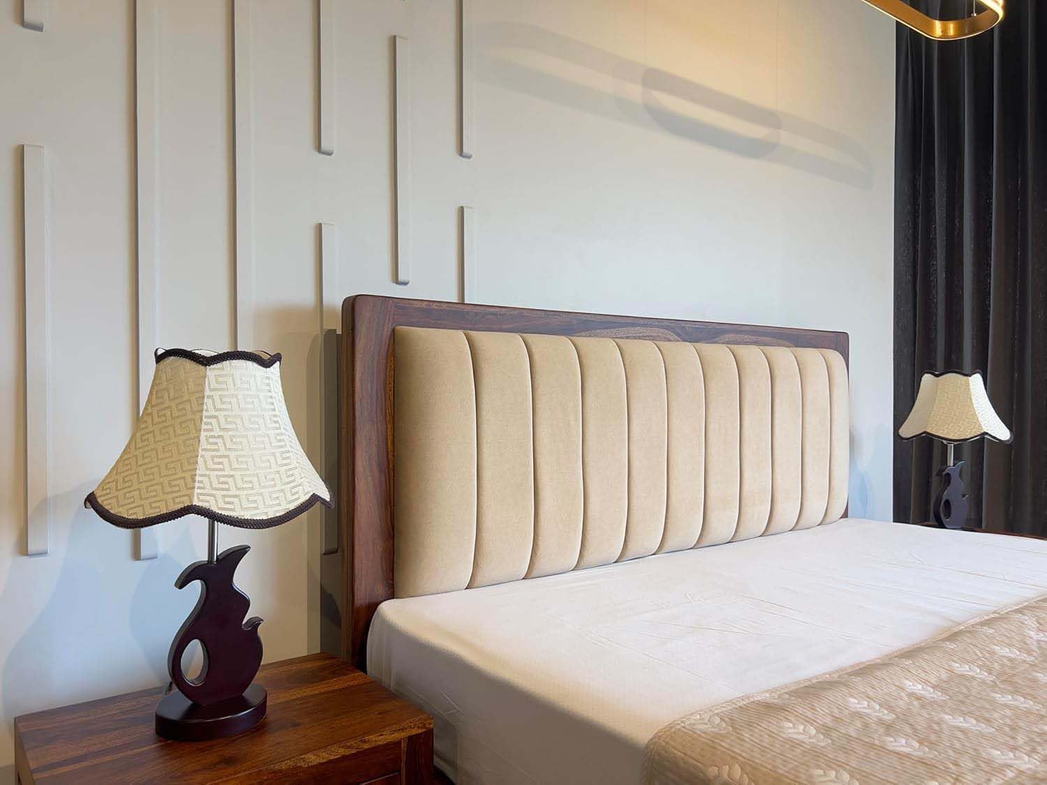 Modern Upholstered Platform King Size Bed For Bedroom