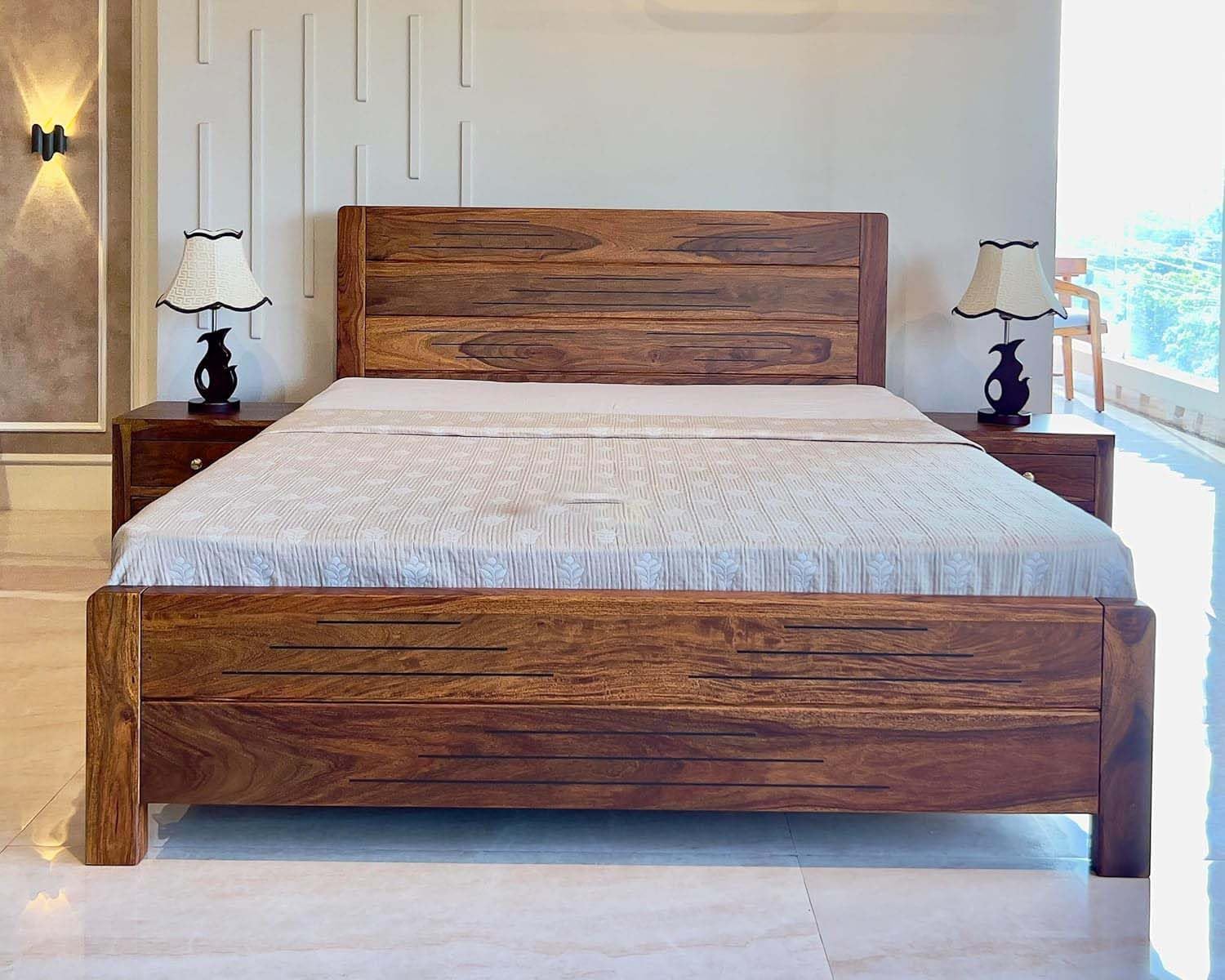 Modern Natural Finish Queen Sheesham Bed For Bedroom